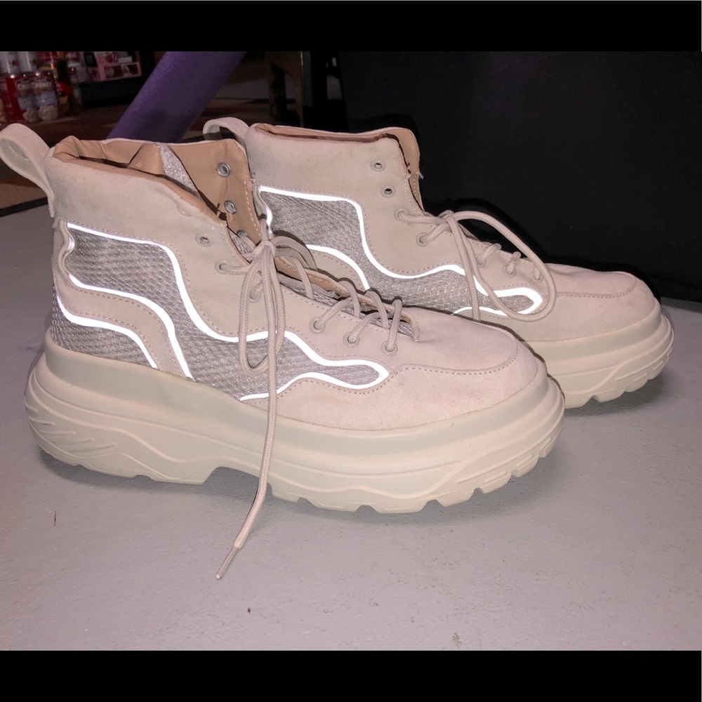 white reflective trim double sole boots